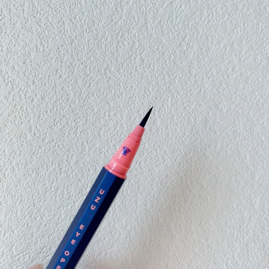 EYE OPENING LINER/UZU BY FLOWFUSHI/リキッドアイライナーを使ったクチコミ(2枚目)