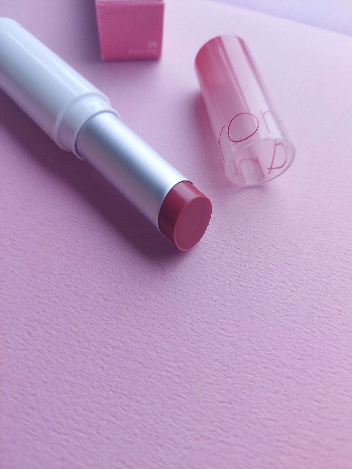 グラスティングメルティングバーム/rom&nd/リップバームを使ったクチコミ(2枚目)