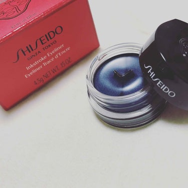 SHISEIDO GINZA TOKYOのインクストロークアイライナー BL603 紺藍

ブルー好きにとってめちゃめちゃ好きな色。
ラメも色もとても品があって深くてすごい可愛いです。

ジェルライナー