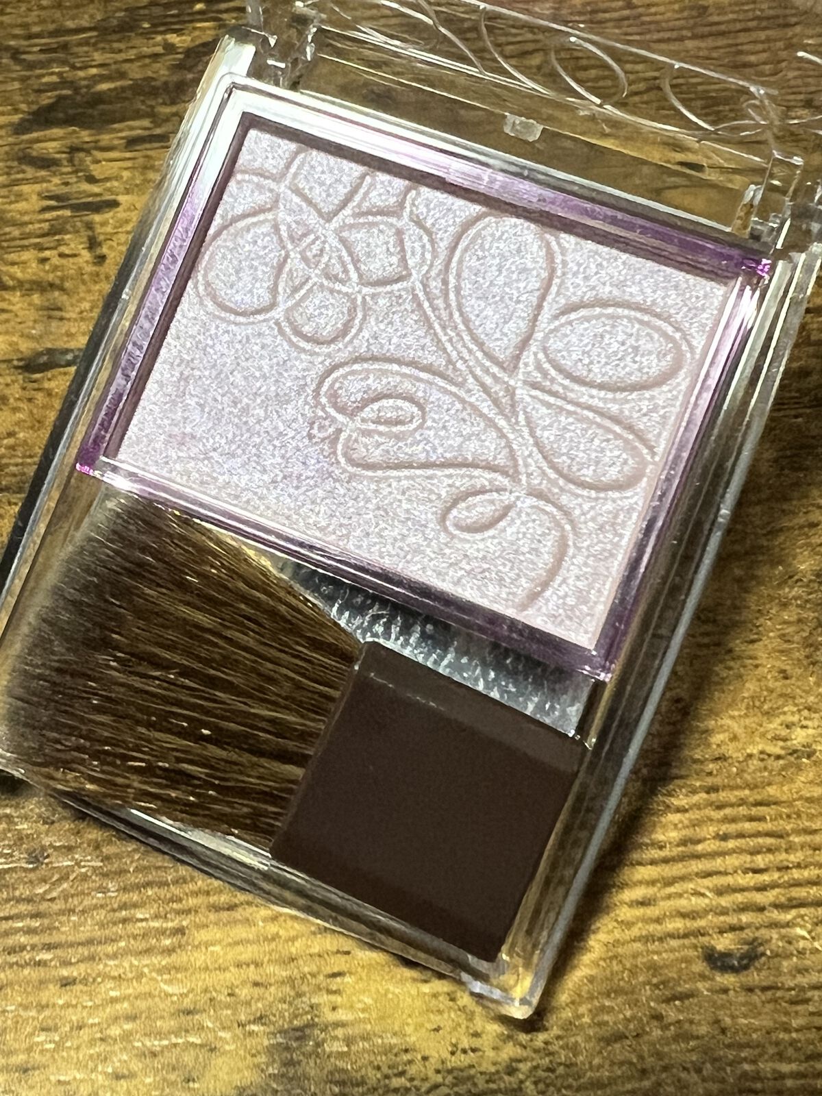 パールグロウニュアンサー/CEZANNE/パウダーハイライトを使ったクチコミ（2枚目）