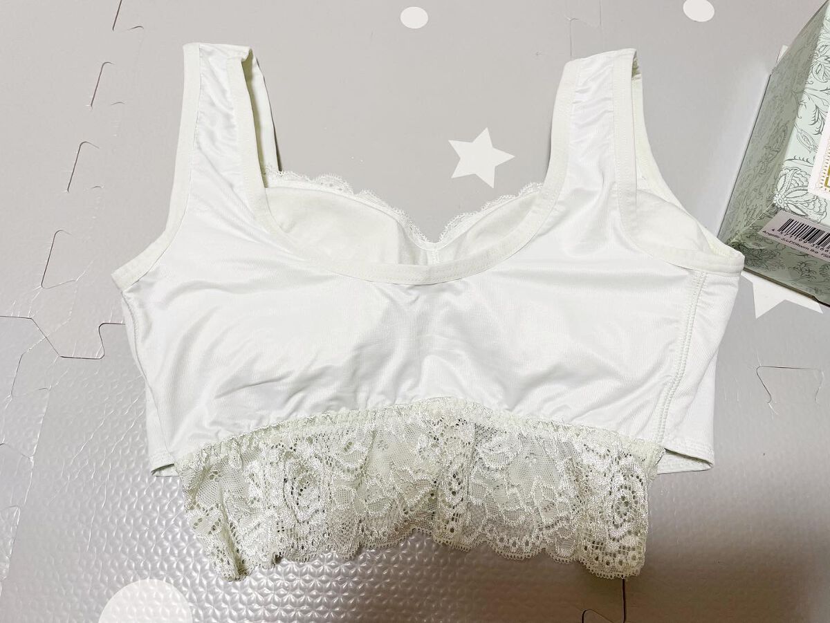 mok on LIPS 「ふんわりルームブラ S-Mサイズ寝ている間や、お部屋でのリラッ..」(3枚目)