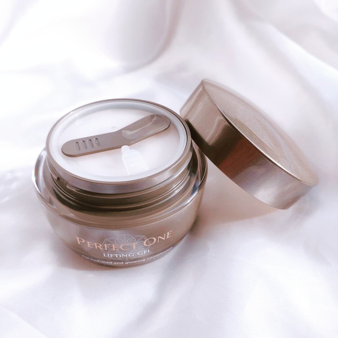 パーフェクトワン リフティングジェル/パーフェクトワン/オールインワン化粧品を使ったクチコミ(3枚目)