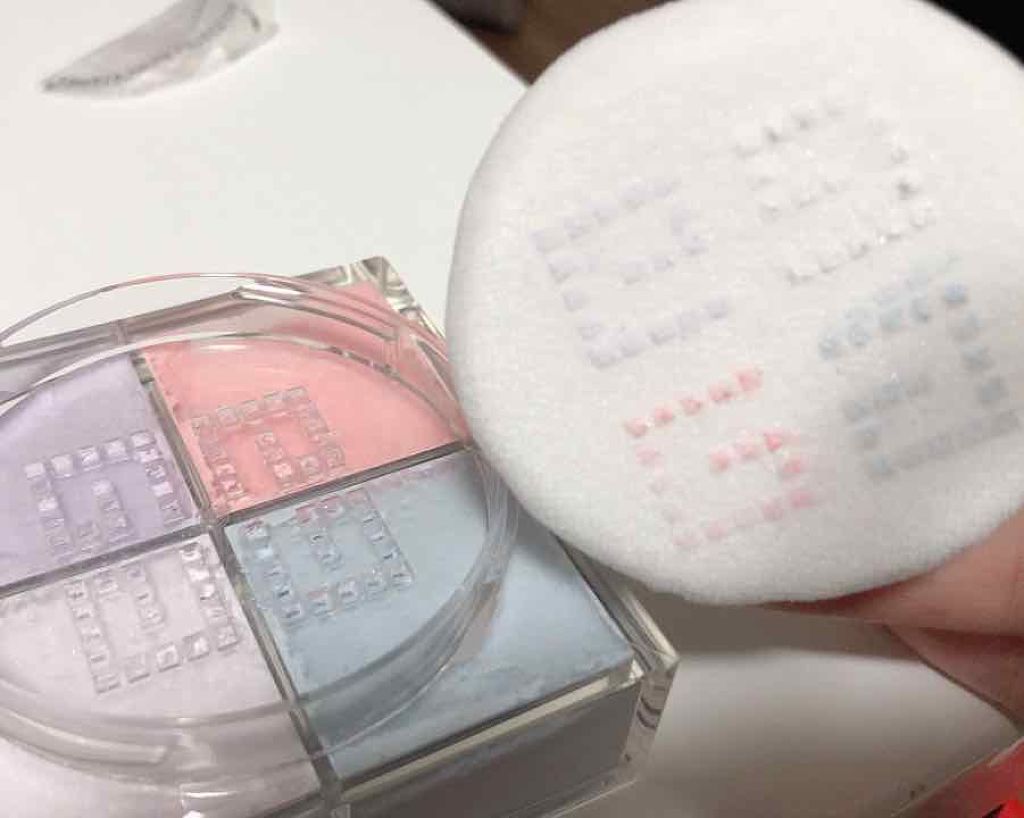 プリズム・リーブル/GIVENCHY/ルースパウダーを使ったクチコミ（2枚目）