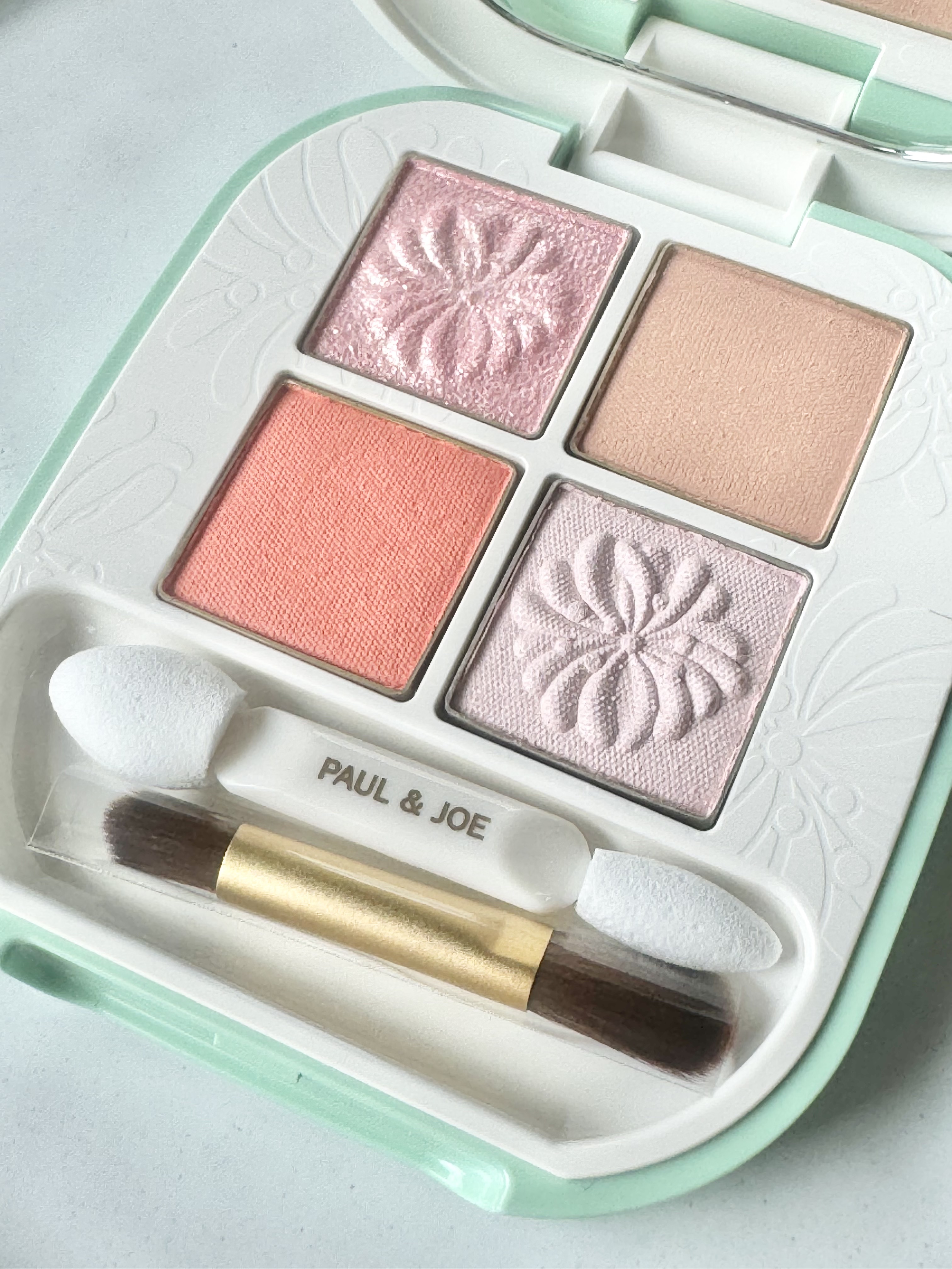 ポール ＆ ジョー アイデザイン パレット 03 トレッス/PAUL & JOE BEAUTE/アイシャドウパレットを使ったクチコミ（1枚目）