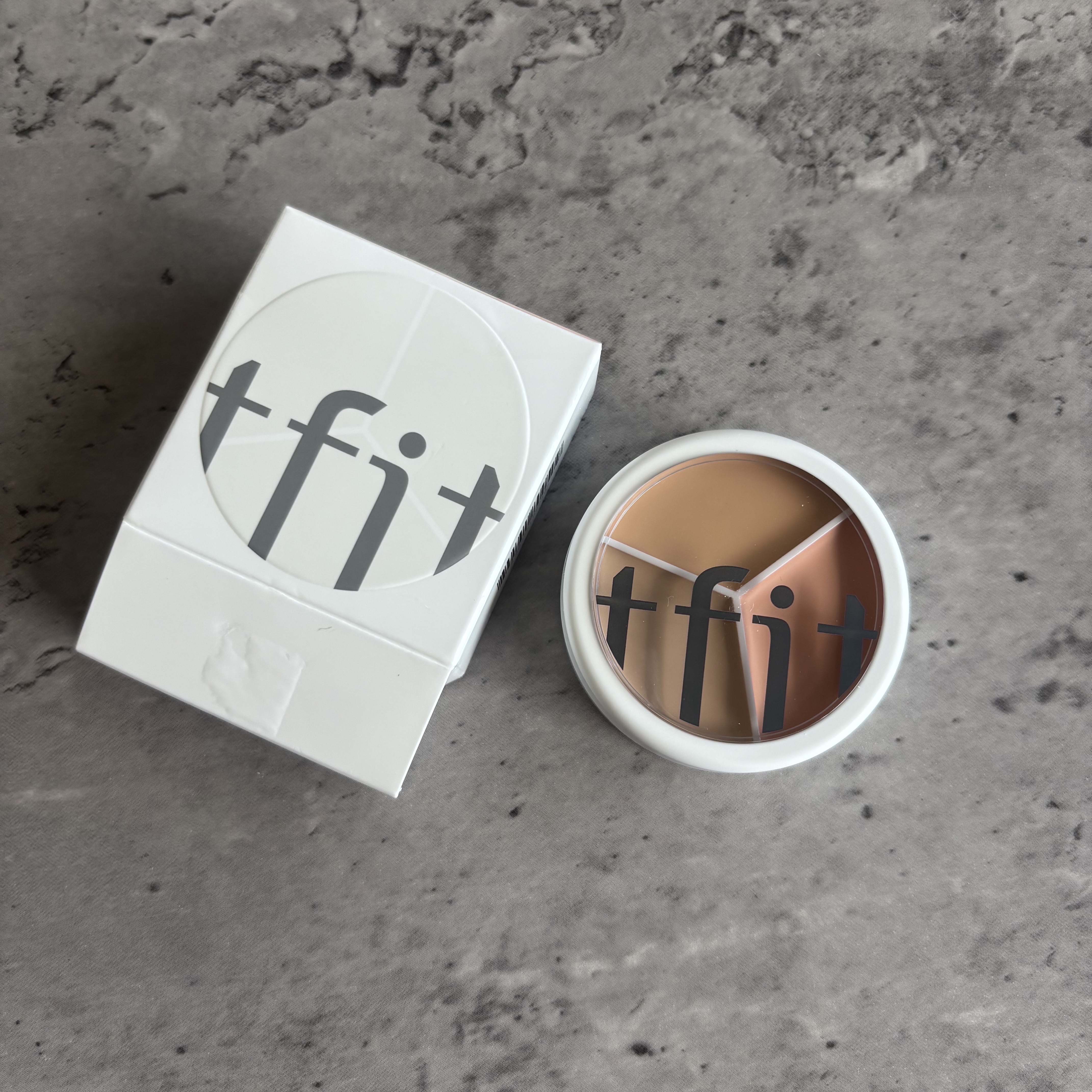 カバーアッププロコンシーラー/TFIT/パレットコンシーラーを使ったクチコミ（2枚目）