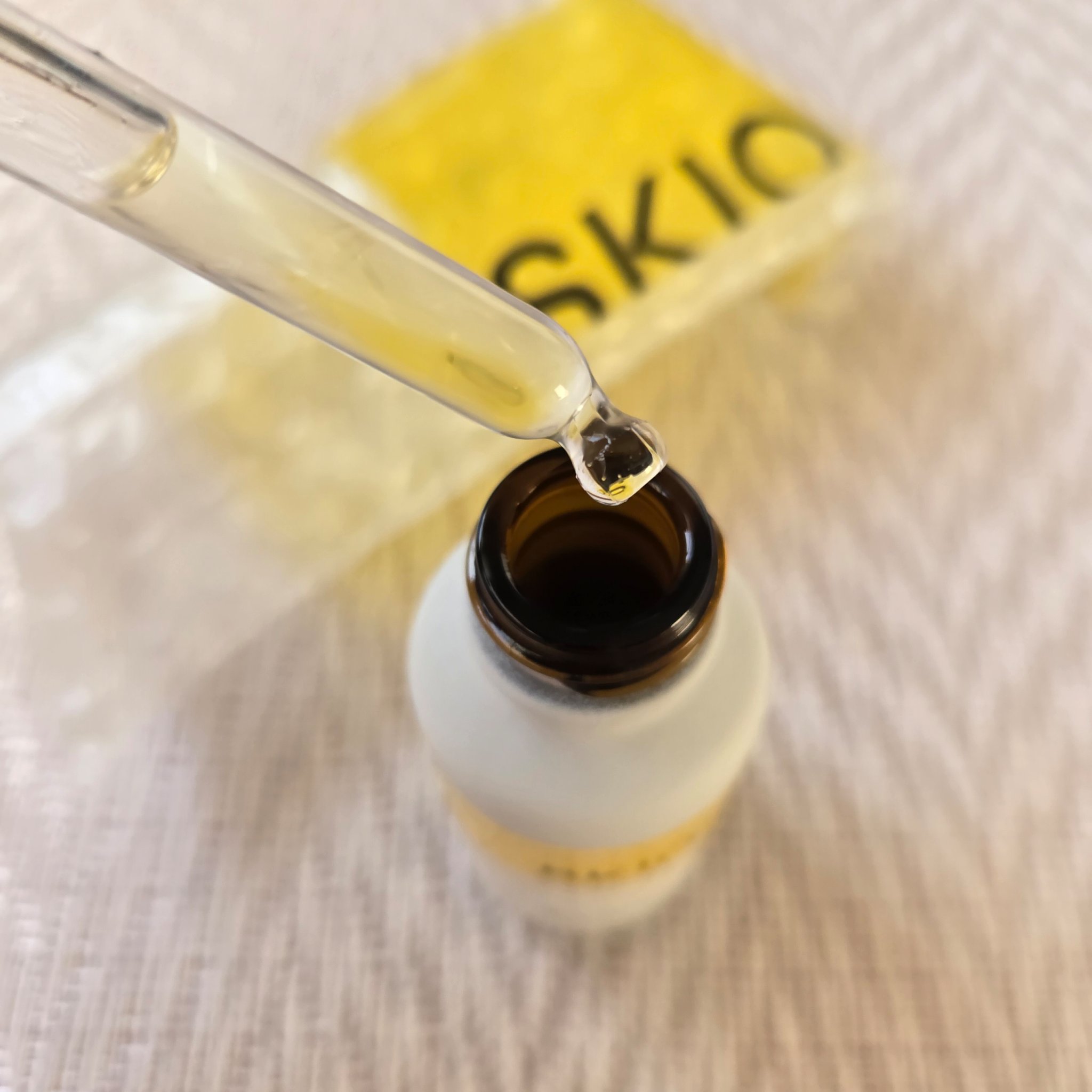 VC ホワイトピールセラム/SKIO/ブースター・導入液を使ったクチコミ（2枚目）