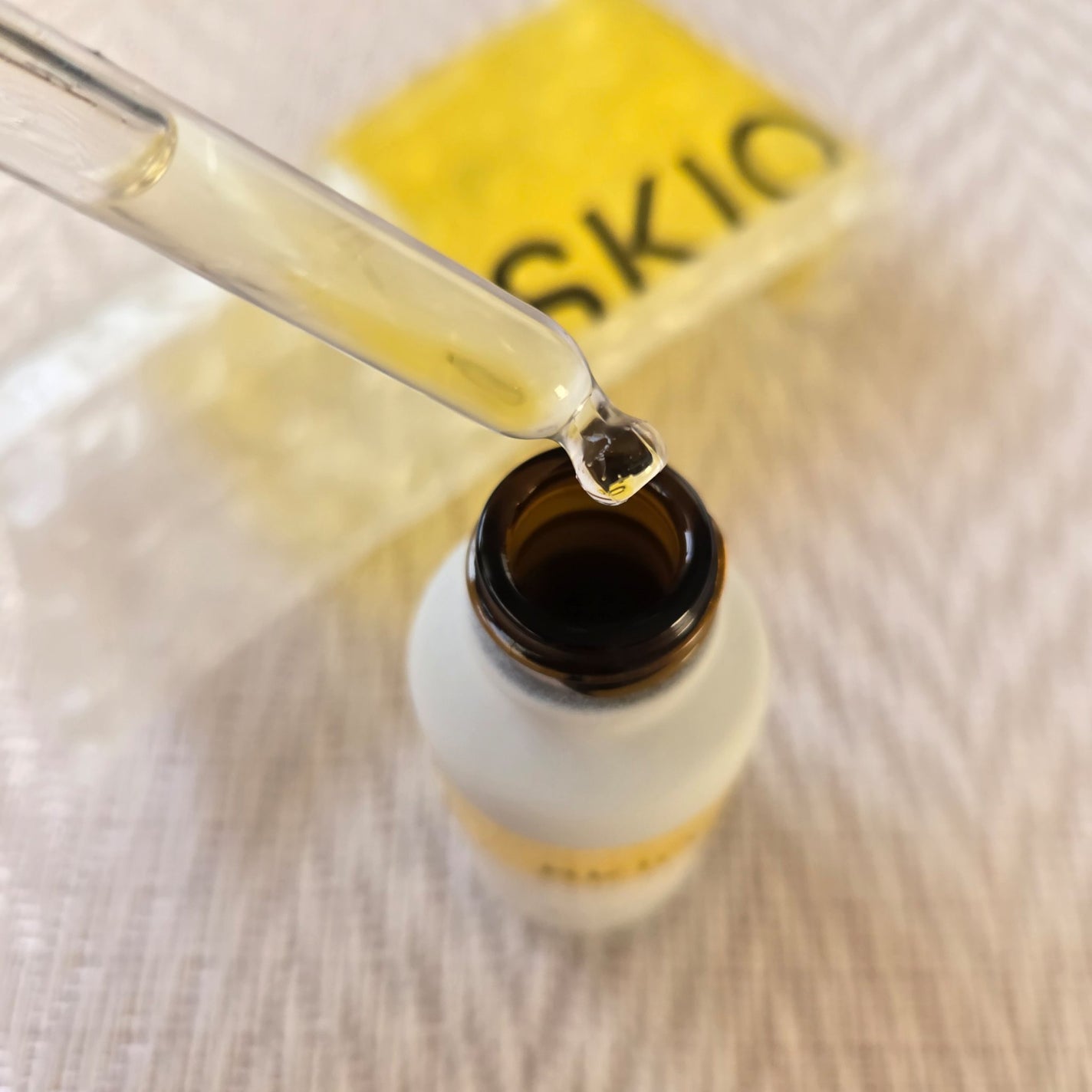 VC ホワイトピールセラム/SKIO/ブースター・導入液を使ったクチコミ(2枚目)