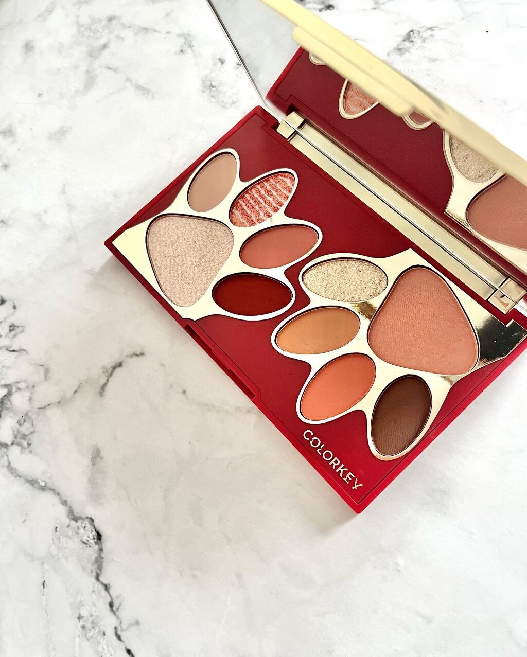 トラ十色アイシャドウパレット/COLORKEY/アイシャドウパレットを使ったクチコミ(4枚目)