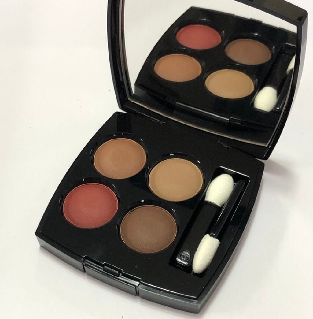 レ キャトル オンブル/CHANEL/アイシャドウパレットを使ったクチコミ(2枚目)