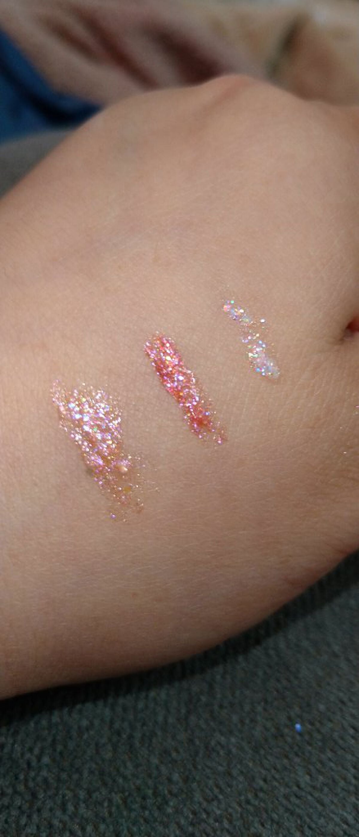 ダイヤモンドシリーズ 星空リキッドアイシャドウ/ZEESEA/リキッドアイシャドウを使ったクチコミ(2枚目)