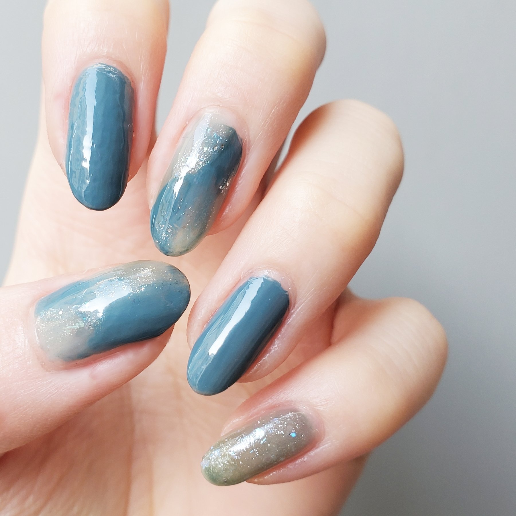 シャインオンミーネイルカラー SE16. Cyprus Breeze/Dear.A/マニキュアを使ったクチコミ（2枚目）