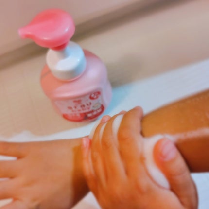 アラウベビー 泡全身ソープ/arau.baby (アラウ ベビー)/ボディソープを使ったクチコミ(5枚目)