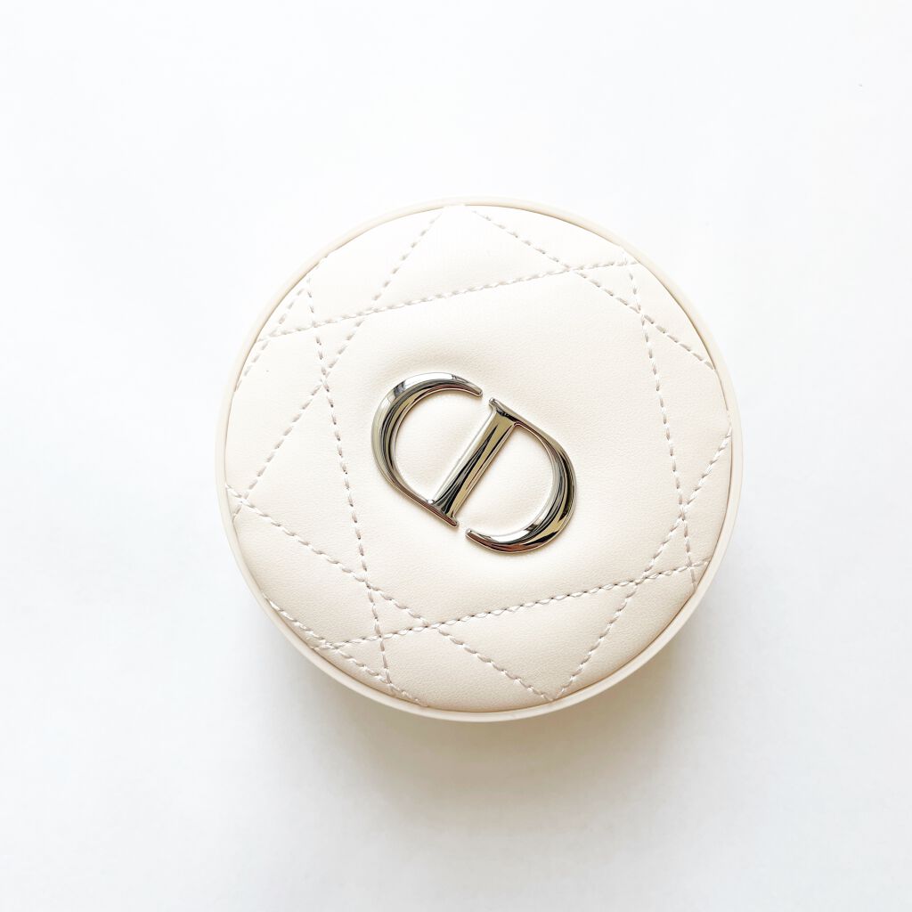 ディオールスキン フォーエヴァー クッション パウダー ライト/Dior/ルースパウダーを使ったクチコミ（1枚目）