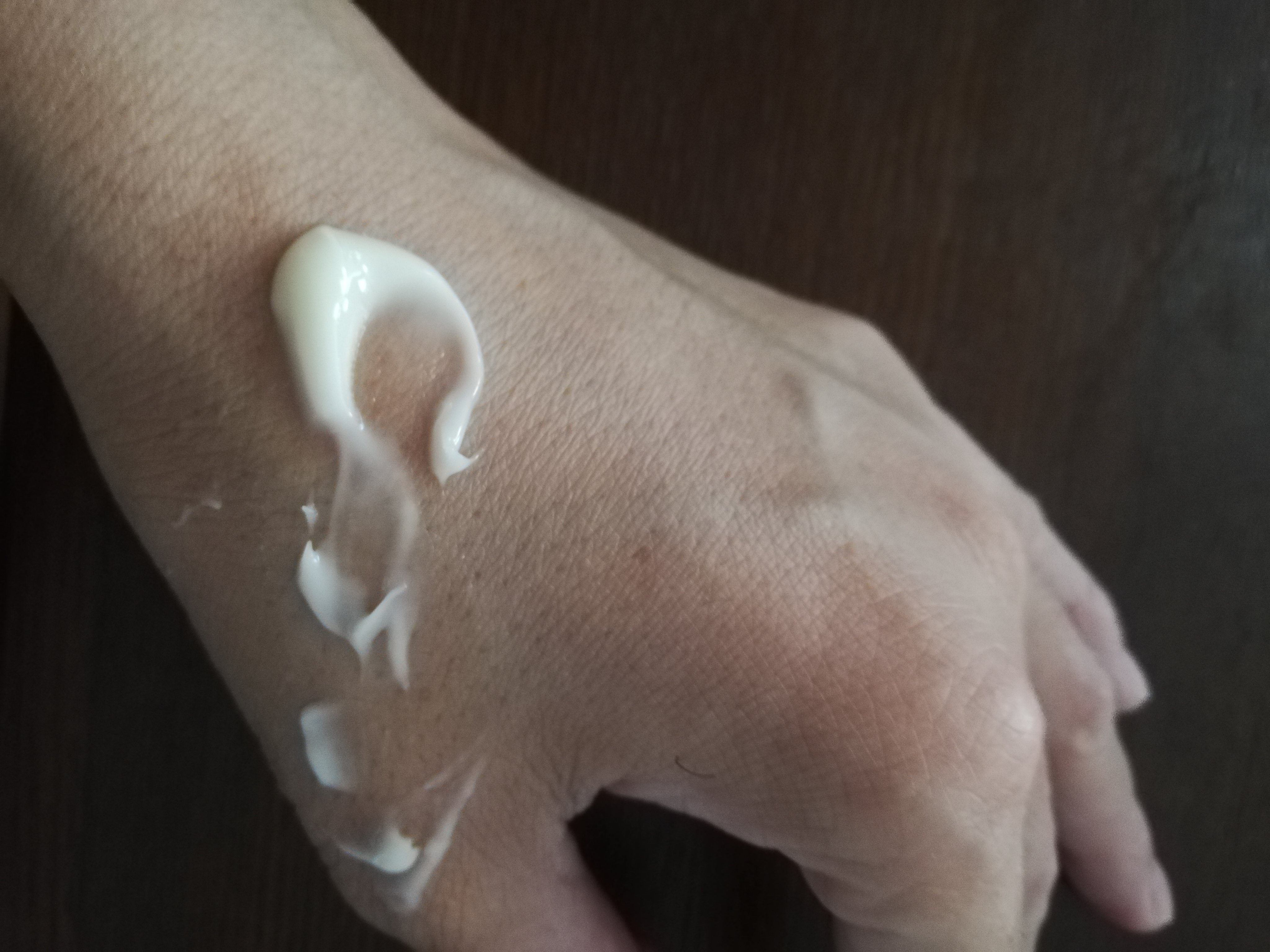 プロビタC ブライトニングクリーム/One-day's you/フェイスクリームを使ったクチコミ（2枚目）