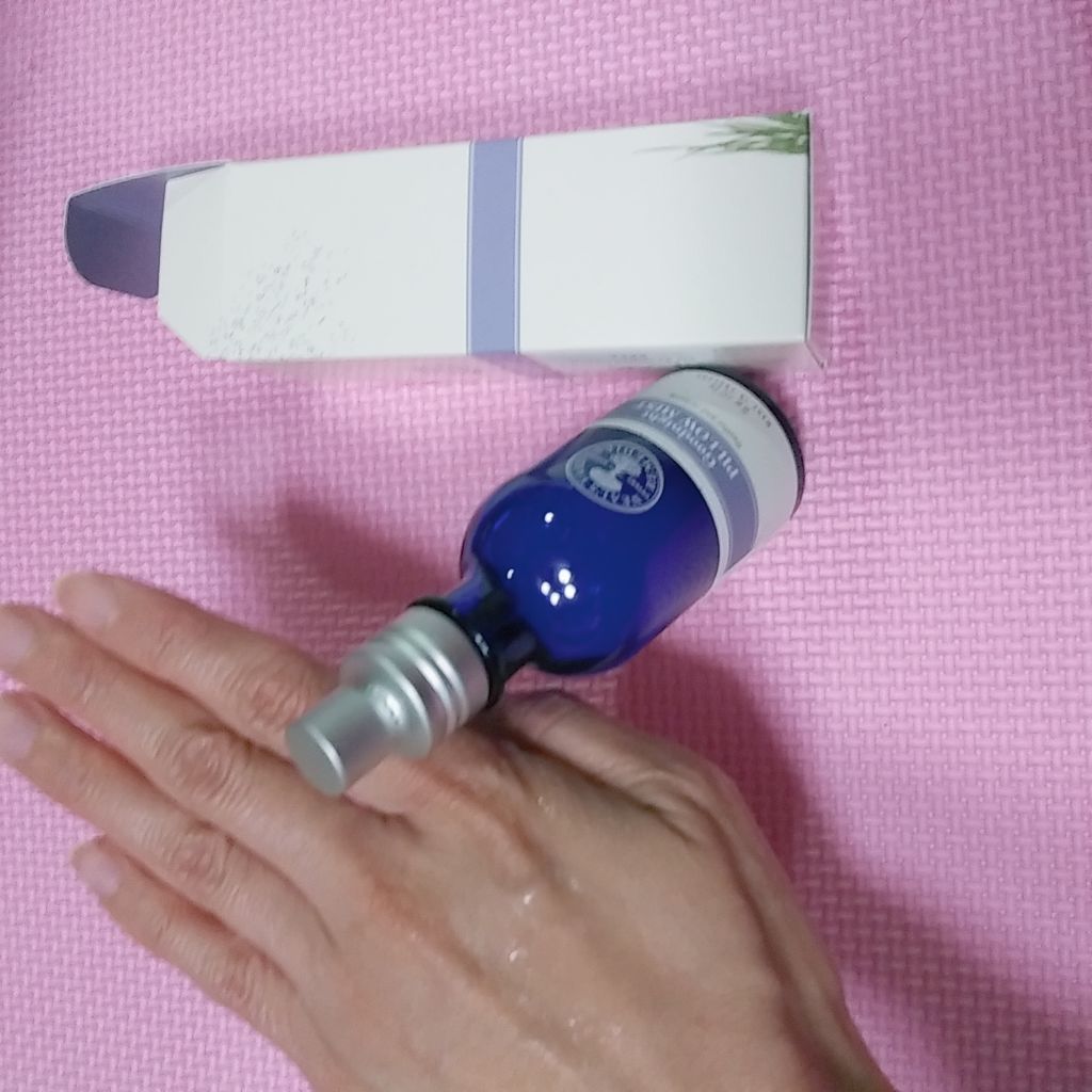 グッドナイトピローミスト/ニールズヤード レメディーズ/ファブリックミストを使ったクチコミ(3枚目)