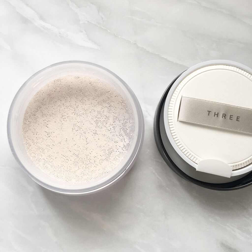 アドバンスドエシリアルスムースオペレーター ルースパウダー/THREE/ルースパウダーを使ったクチコミ（3枚目）