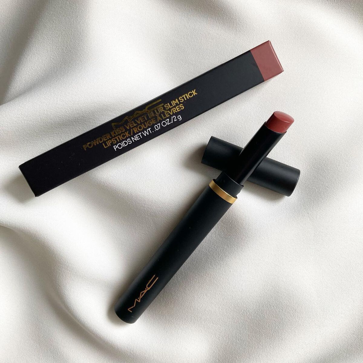 パウダー キス ベルベット ブラー スリム リップスティック オーバー ザ トープ/M・A・C/口紅を使ったクチコミ（1枚目）