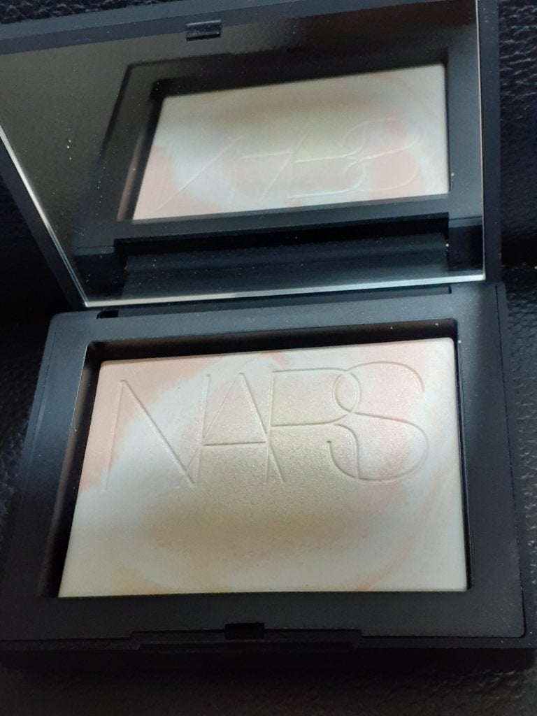 ライトリフレクティング プリズマティックパウダー/NARS/プレストパウダーを使ったクチコミ(1枚目)