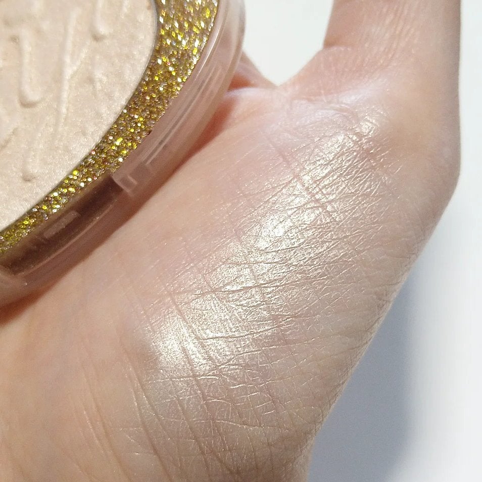 フィー グリッツストーンハイライター/fwee/パウダーハイライトを使ったクチコミ(7枚目)