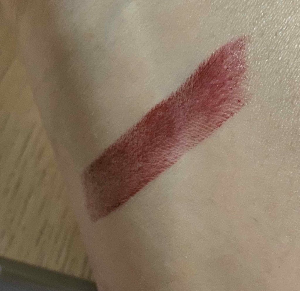 ルージュ アンリミテッド アンプリファイド マット<2019年クリスマスコフレ限定>/shu uemura/口紅を使ったクチコミ(2枚目)