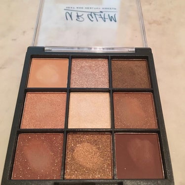 UR GLAM　BLOOMING EYE COLOR PALETTE/U R GLAM/パウダーアイシャドウを使ったクチコミ（1枚目）