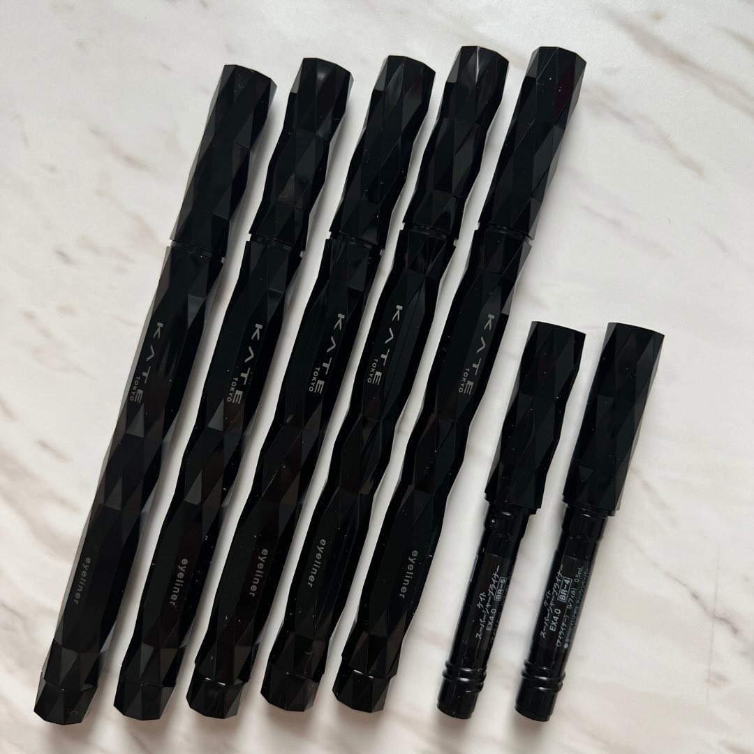 スーパーシャープライナーEX4.0 BK-1 漆黒ブラック(レフィル)/KATE/リキッドアイライナーを使ったクチコミ（2枚目）