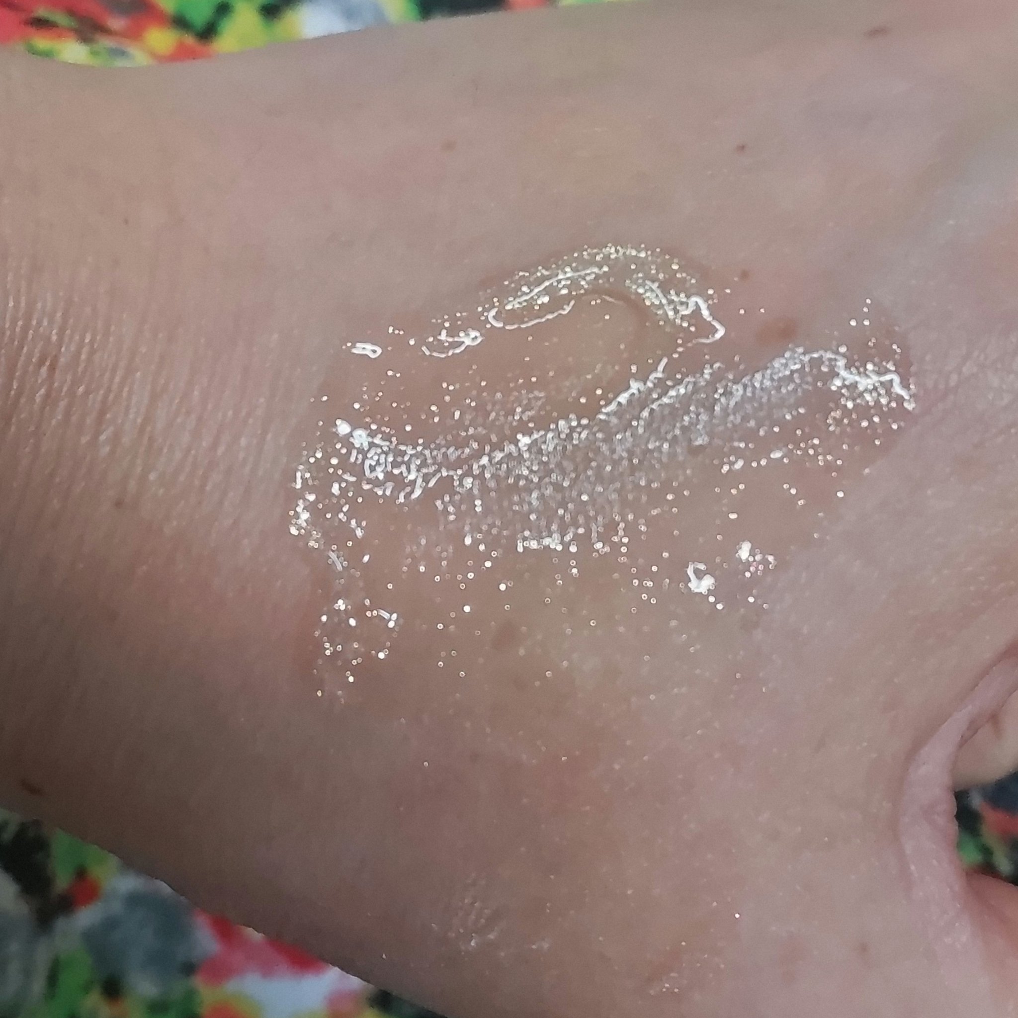 Dior ジャドール シマリング ボディ ジェルのクチコミ「Diorでミミローズを購入した時に頂きました🌟
ジャドール シマリング ボディ ジェル

キラ.....」（3枚目）