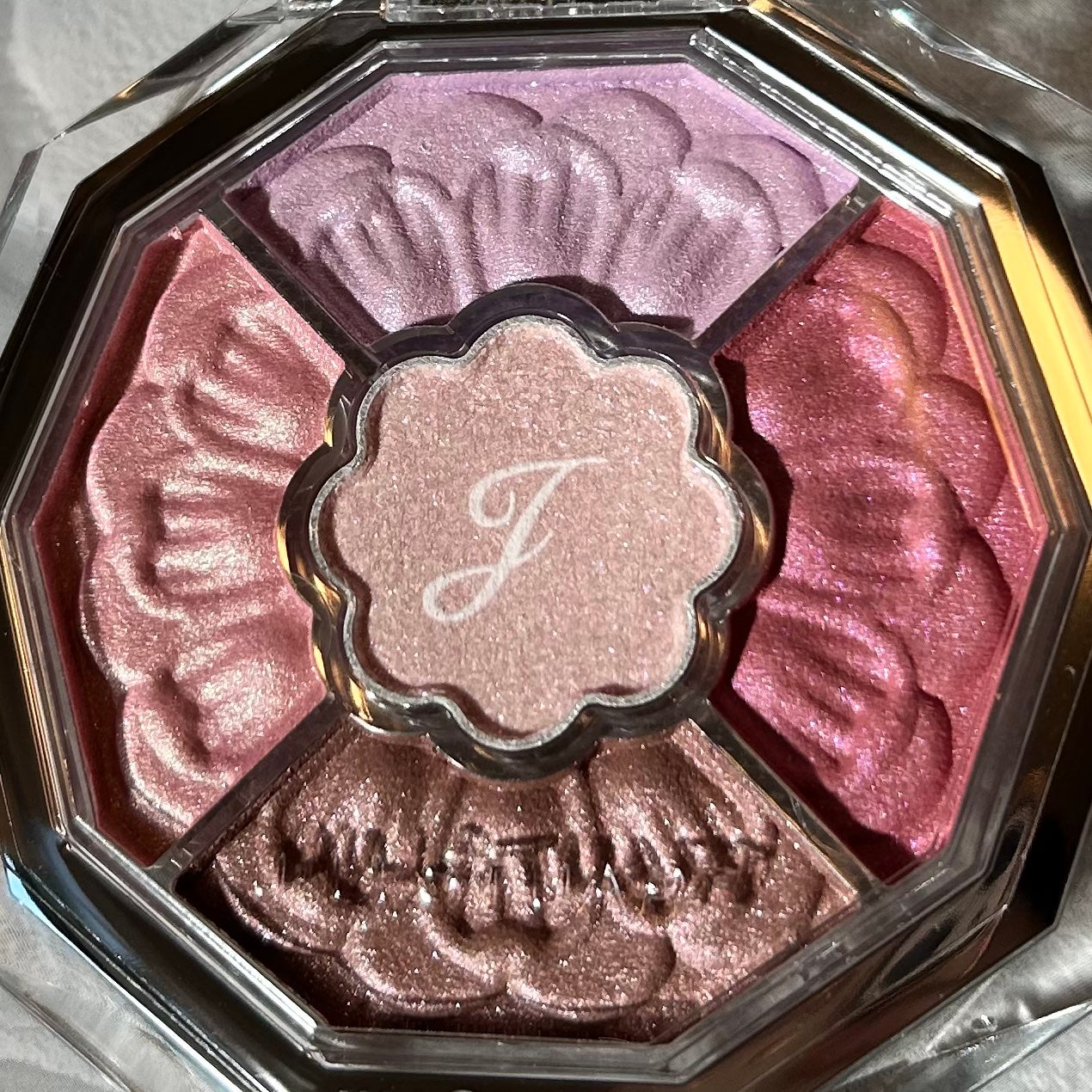 ジルスチュアート ブルームクチュール アイズ ジュエルドブーケ/JILL STUART/アイシャドウパレットを使ったクチコミ(2枚目)