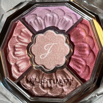 ジルスチュアート ブルームクチュール アイズ ジュエルドブーケ/JILL STUART/アイシャドウパレットを使ったクチコミ(2枚目)