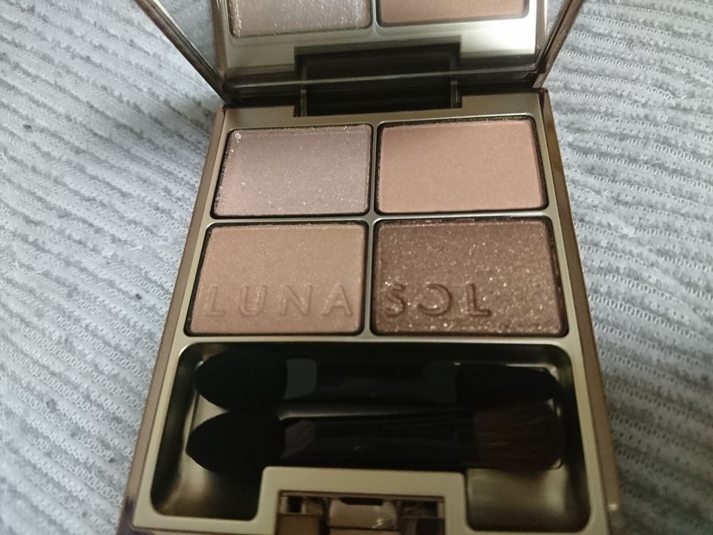 スキンモデリングアイズ/LUNASOL/アイシャドウパレットを使ったクチコミ(1枚目)