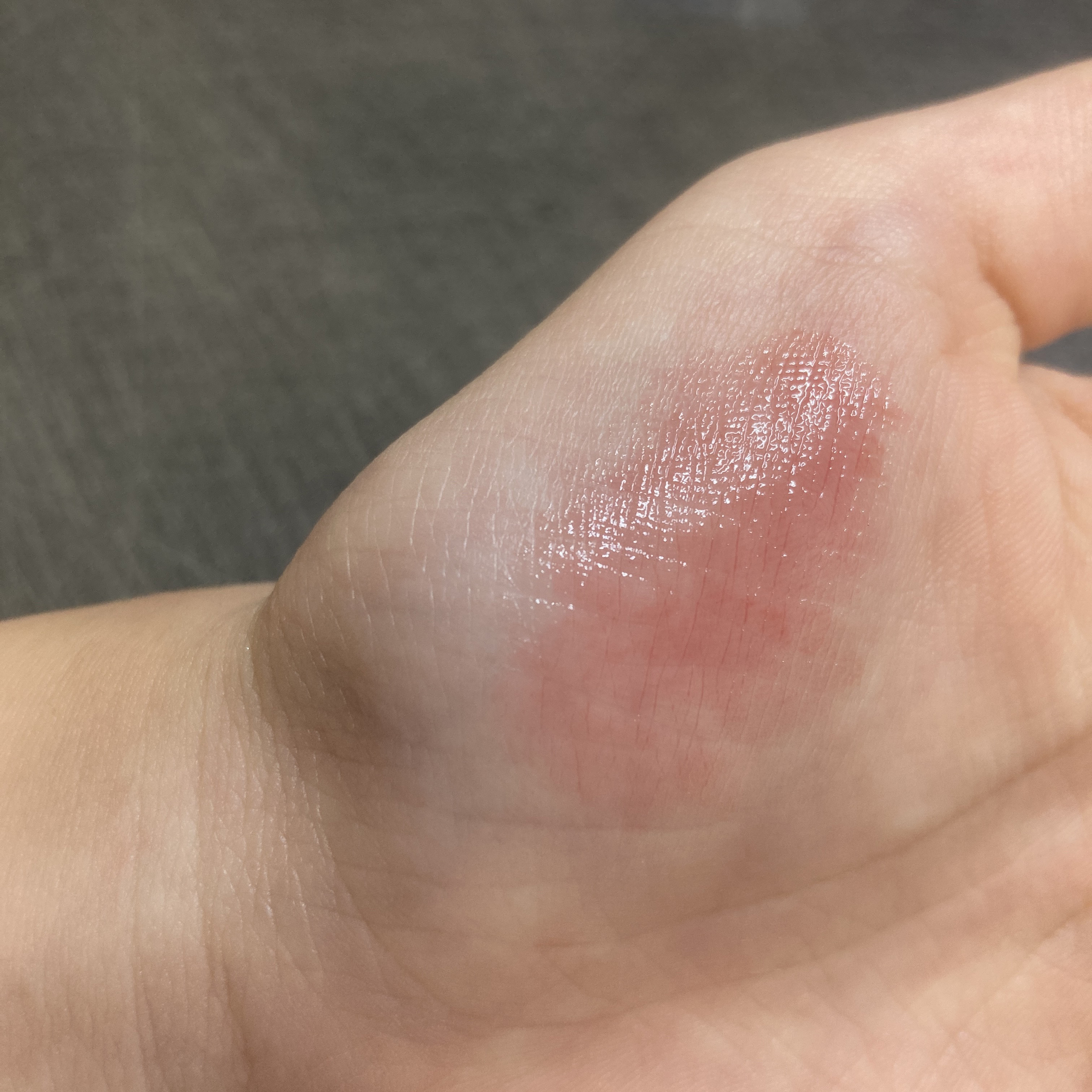 グラスティングメルティングバーム/rom&nd/リップバームを使ったクチコミ（3枚目）