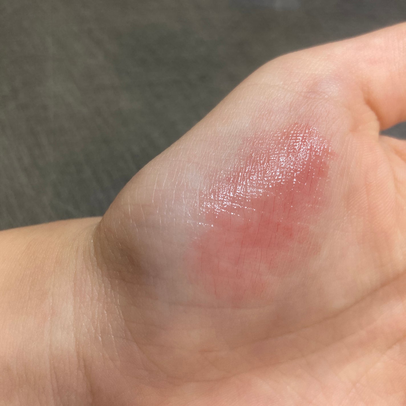 グラスティングメルティングバーム/rom&nd/リップバームを使ったクチコミ(3枚目)