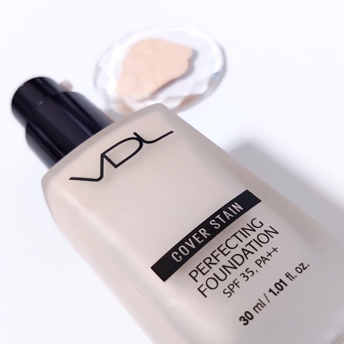 カバーステイン パーフェクティング ファンデーション M01ピンクオークル/VDL/リキッドファンデーションを使ったクチコミ（1枚目）