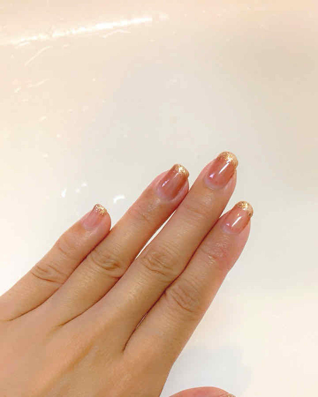 ジェルネイル 44.スパークリングゴールド/ジェルミーワン/ジェルネイルを使ったクチコミ（2枚目）