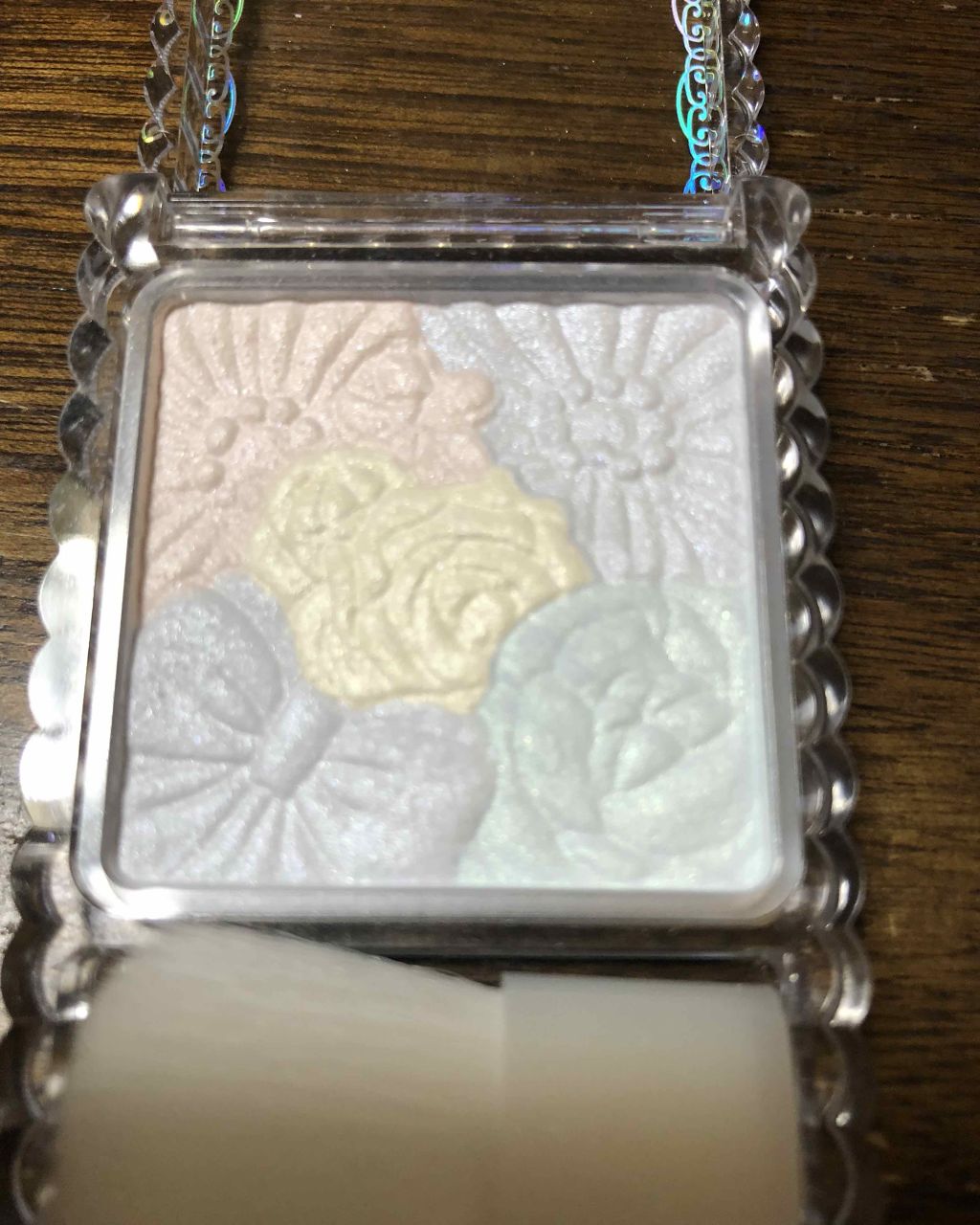 グロウフルールハイライター/キャンメイク/パウダーハイライトを使ったクチコミ(2枚目)