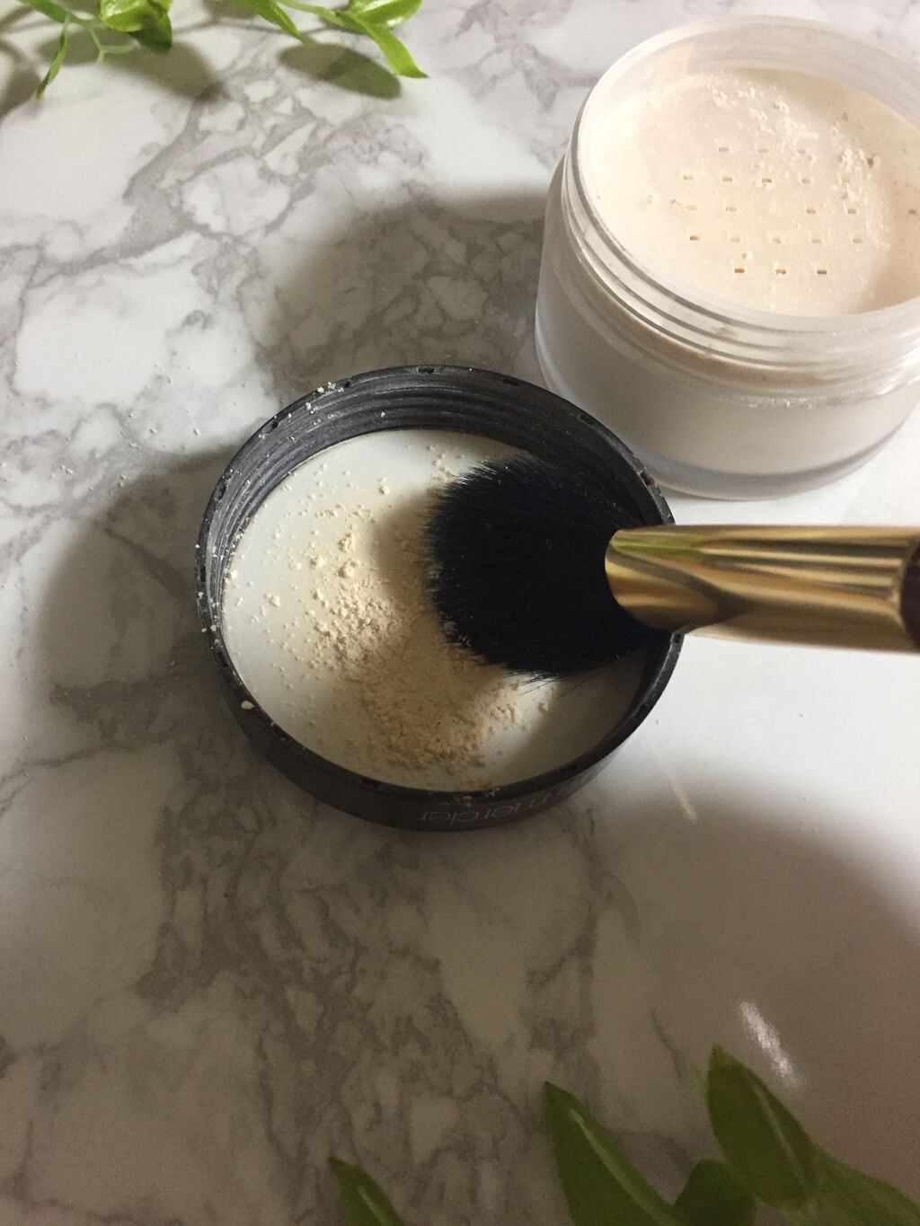 ルースセッティングパウダー トランスルーセント/ローラ メルシエ/ルースパウダーを使ったクチコミ(2枚目)