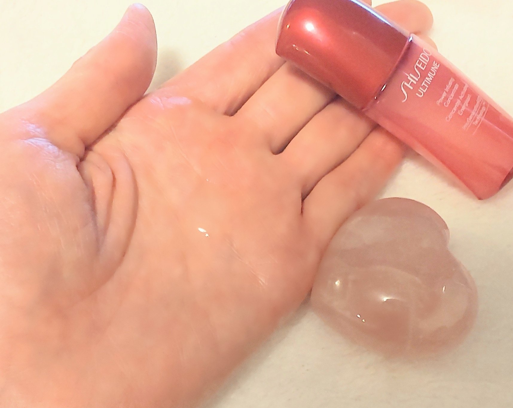 エッセンス スキングロウ プライマー	/SHISEIDO/化粧下地を使ったクチコミ（3枚目）