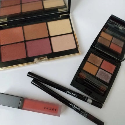 ミネラルクラッシィシャドー/エトヴォス/アイシャドウパレットを使ったクチコミ(1枚目)