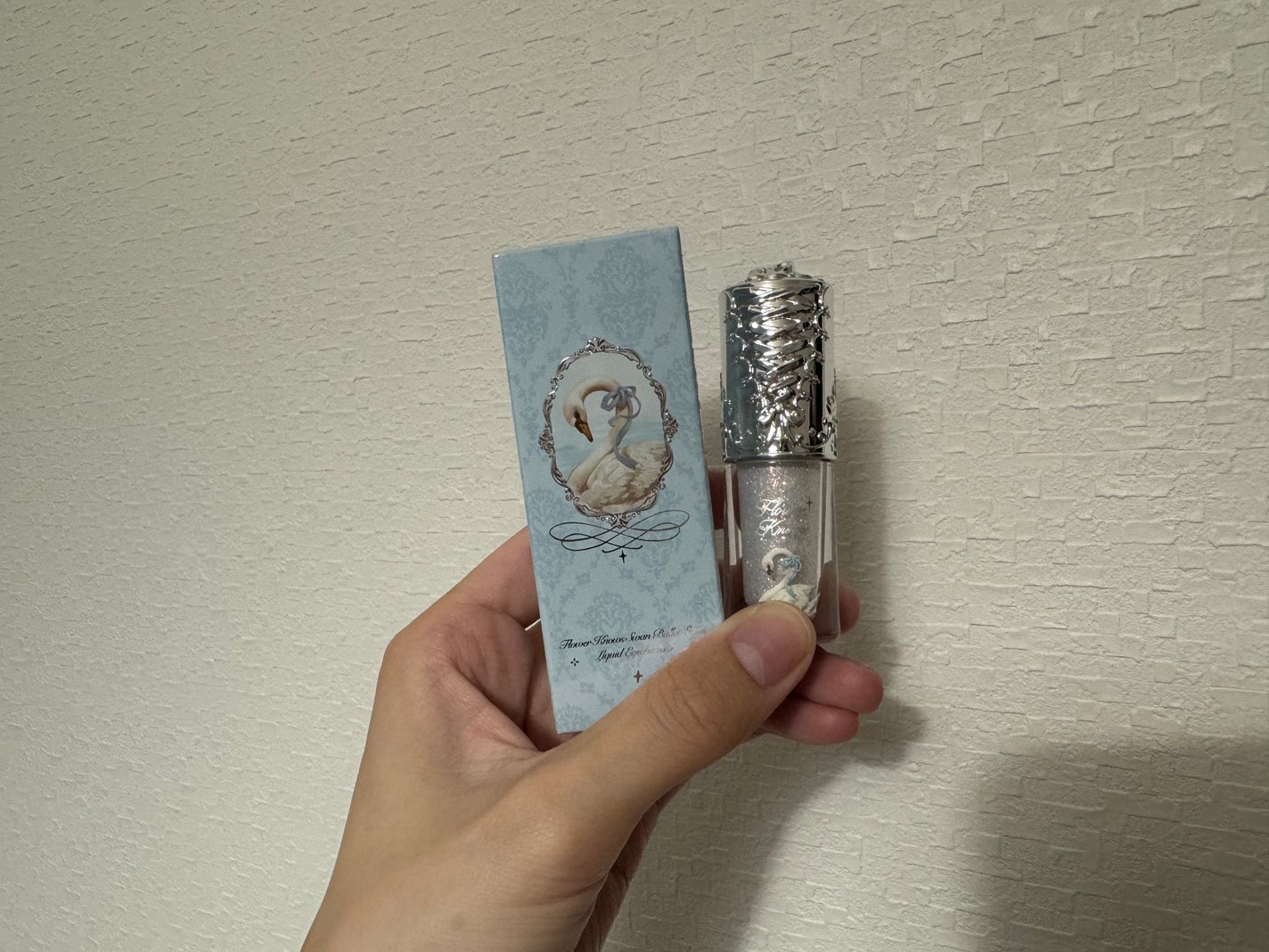 フラワーノーズ スワンバレエシリーズ リキッドアイシャドウ/FlowerKnows/リキッドアイシャドウを使ったクチコミ(1枚目)