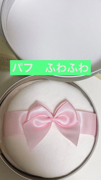 すっぴんパウダーC ホワイトフローラルブーケの香り/クラブ/プレストパウダーを使ったクチコミ(4枚目)