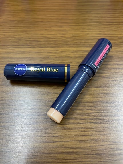 ニベア ニベア ロイヤルブルーリップ しっとりもっちりタイプのクチコミ「ニベア ロイヤルブルーリップ しっとりもっちりタイプ
1100円(税込)
乾燥して唇がカサつ.....」(1枚目)