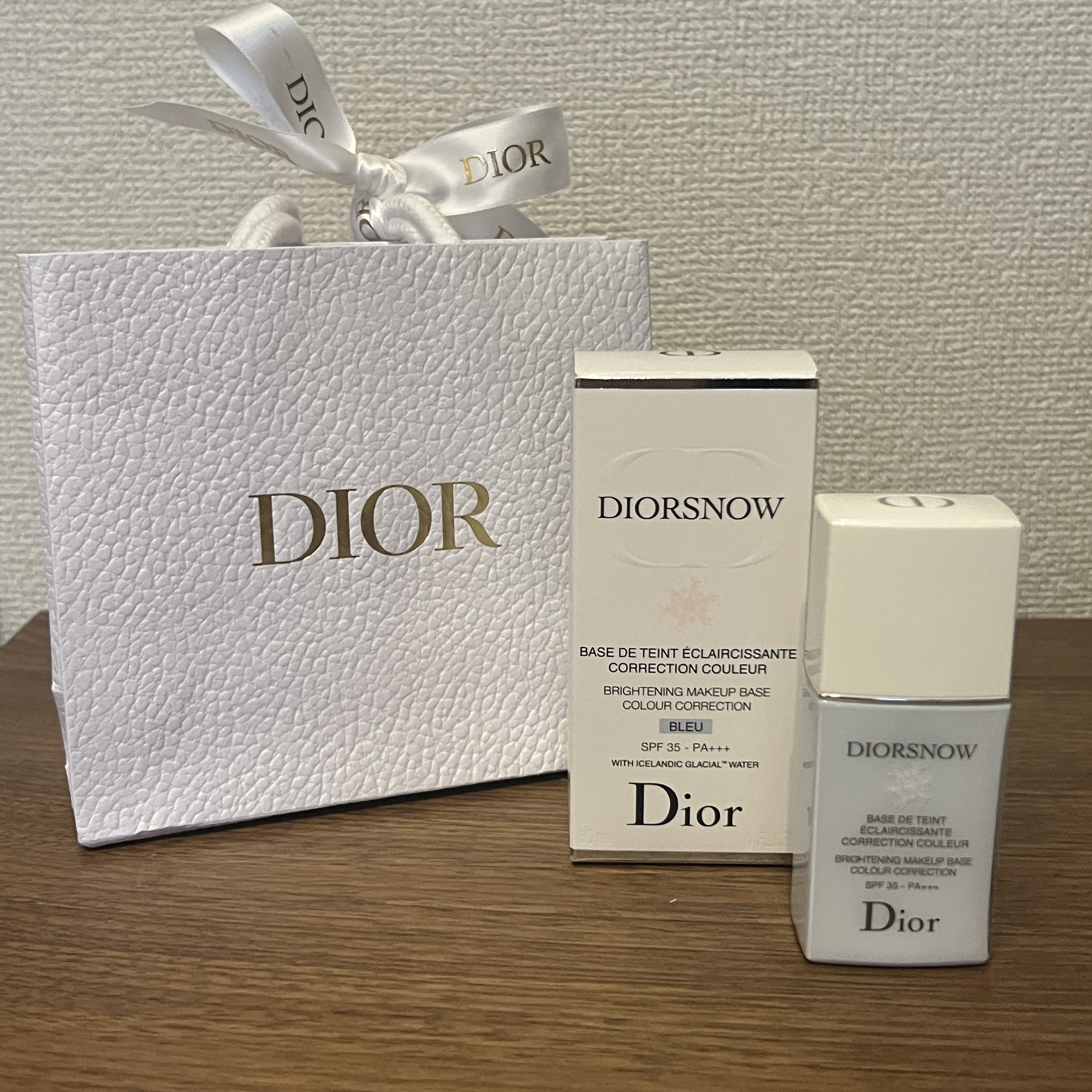 【旧】スノー メイクアップ ベース UV35 SPF35／PA+++/Dior/化粧下地を使ったクチコミ（1枚目）