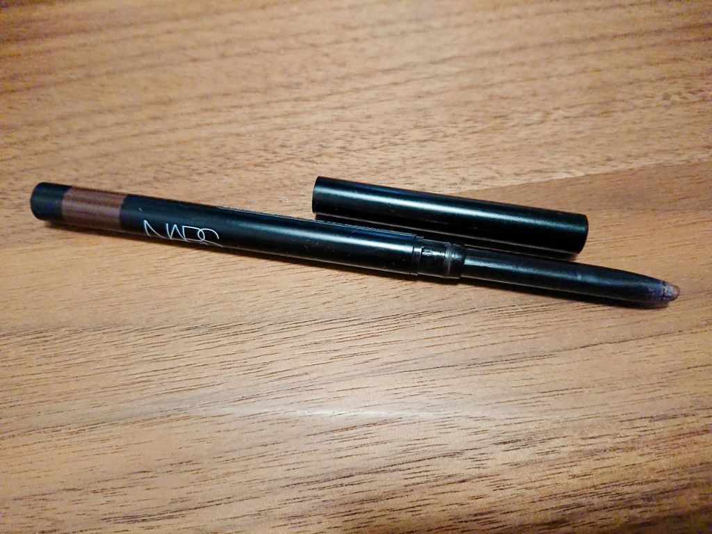 NARS コーライナーのクチコミ「NARSコーライナー8231
ブラウンのペンシルアイライナーです。
肌に優しいものをと思って柔.....」（1枚目）