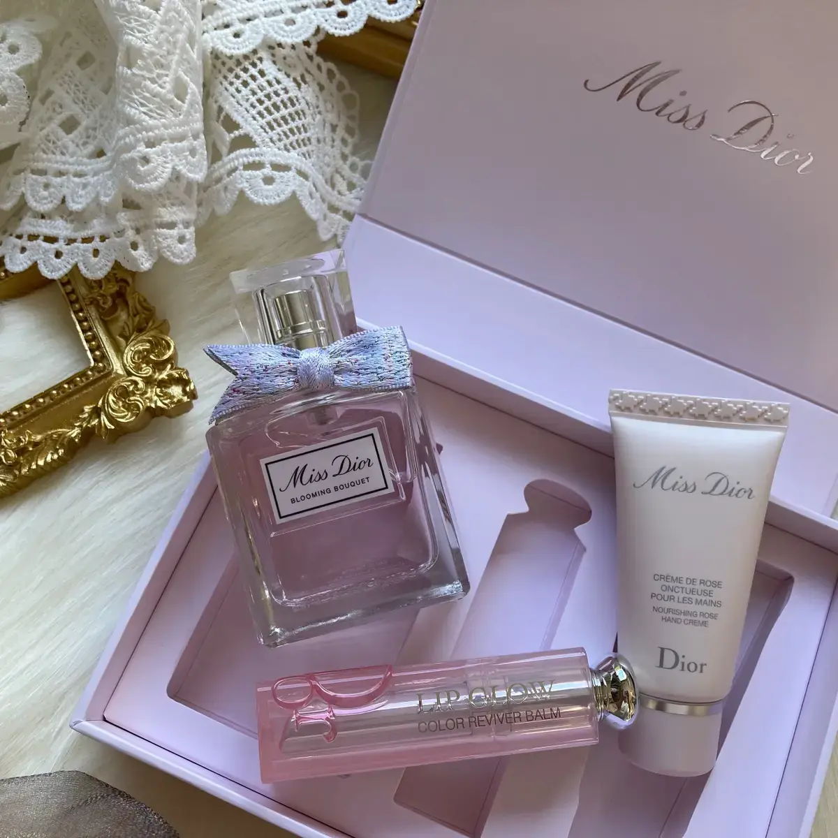 Dior Beauty Lovers on LIPS 「パリの美しいチュイルリーガーデンからインスパイアされ、アラベス..」(1枚目)