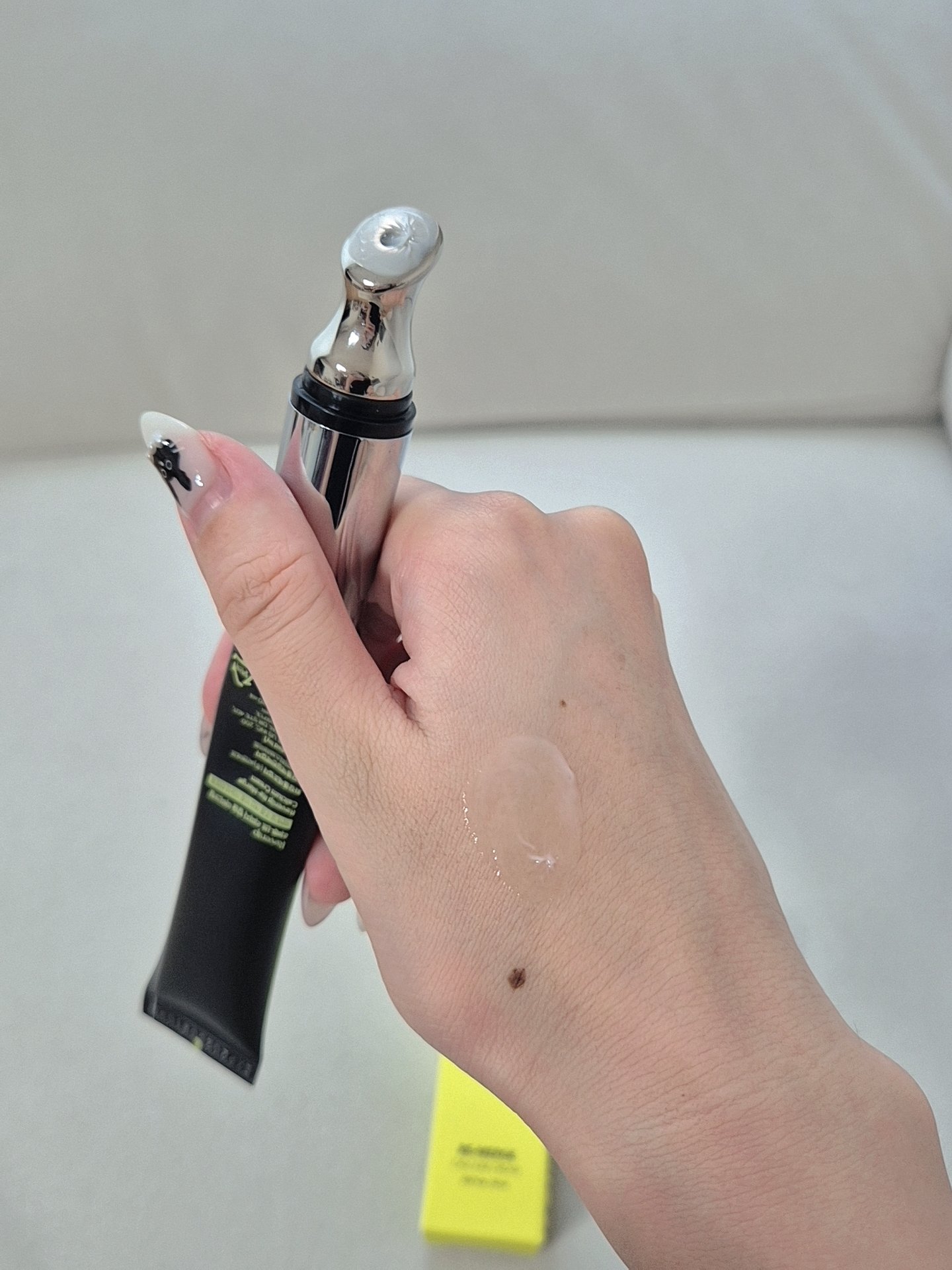 リマージカルシウム振動アイクリーム/REVENIP/フェイスクリームを使ったクチコミ（3枚目）