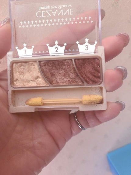 トーンアップアイシャドウ/CEZANNE/アイシャドウパレットを使ったクチコミ(3枚目)