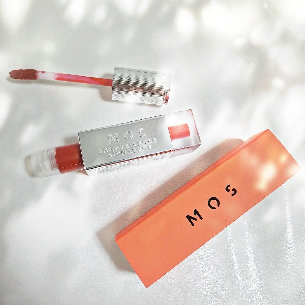 エアーブリーズマットティント 604 レッドフェイム/MOS/リップティントを使ったクチコミ（1枚目）