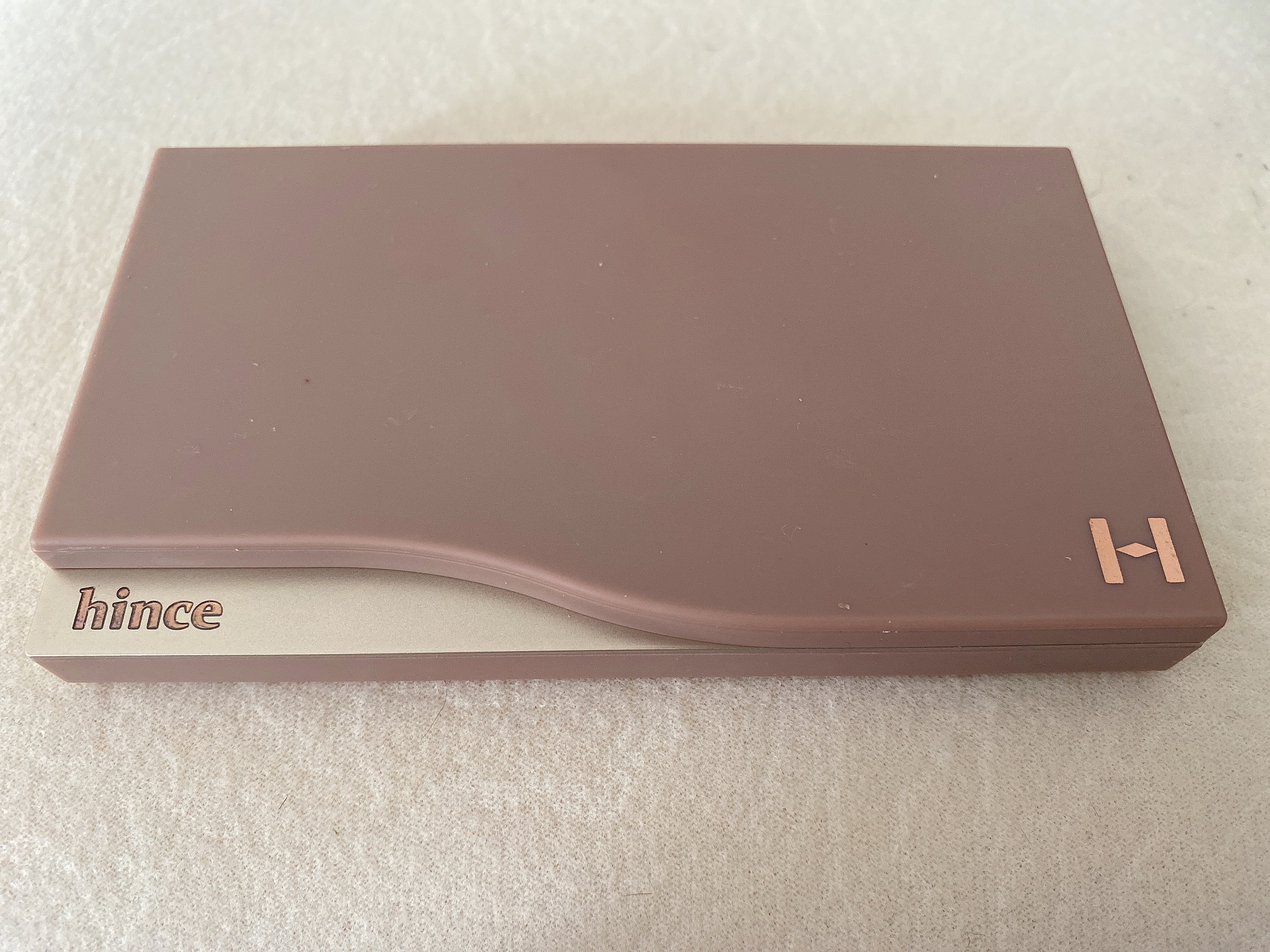 ニューデップスアイシャドウパレット/hince/アイシャドウパレットを使ったクチコミ（2枚目）