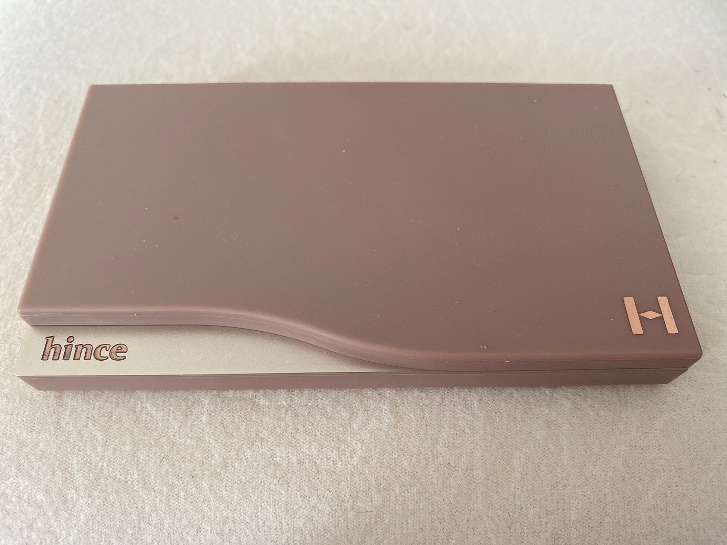 ニューデップスアイシャドウパレット/hince/アイシャドウパレットを使ったクチコミ(2枚目)