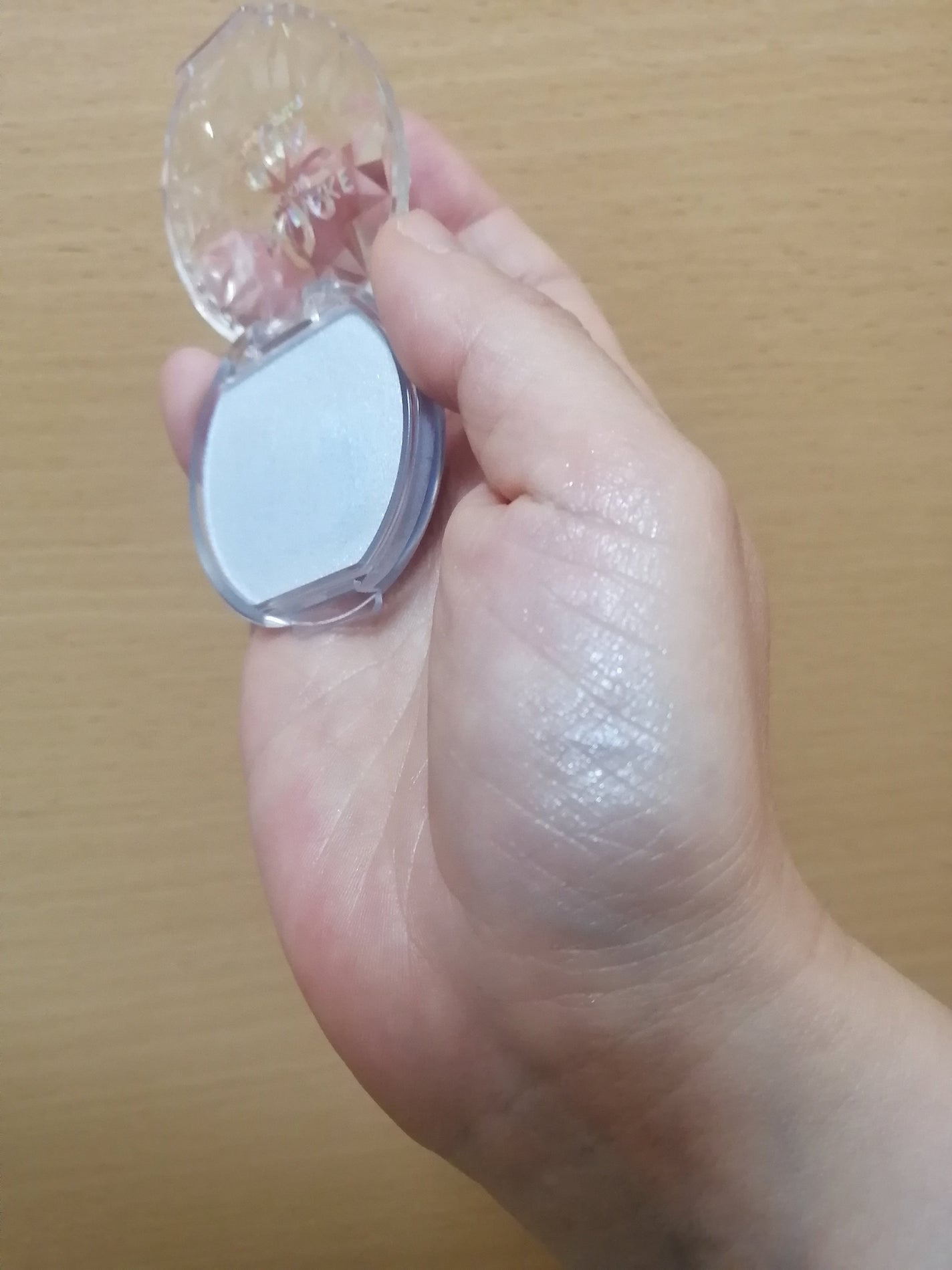 むにゅっとハイライター/キャンメイク/クリームハイライトを使ったクチコミ(3枚目)